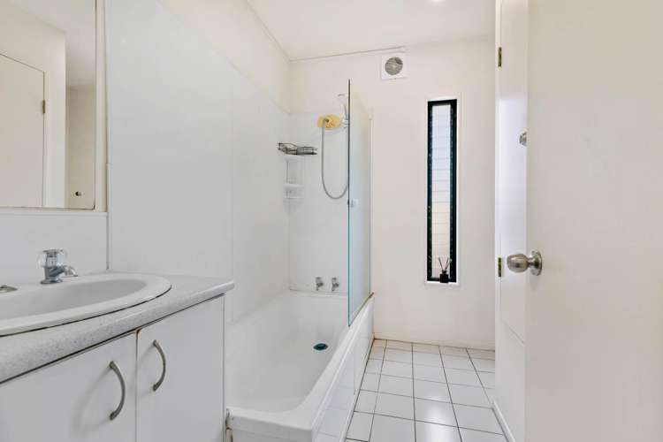 7/12 Ambrico Place New Lynn_10
