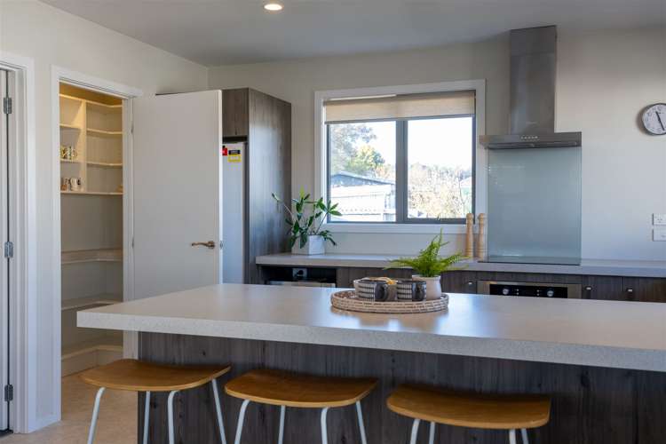 32 Vancouver Crescent Wainoni_6