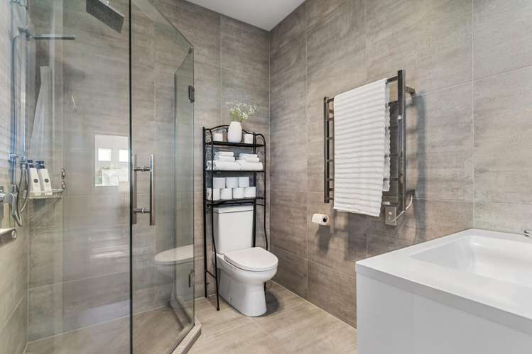 63 Seventh View Avenue Beachlands_16