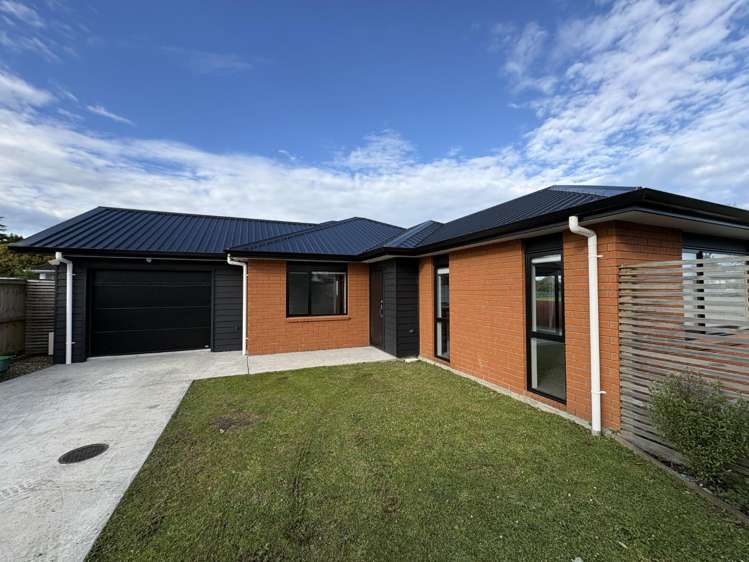 2/58 Marshall Street_0