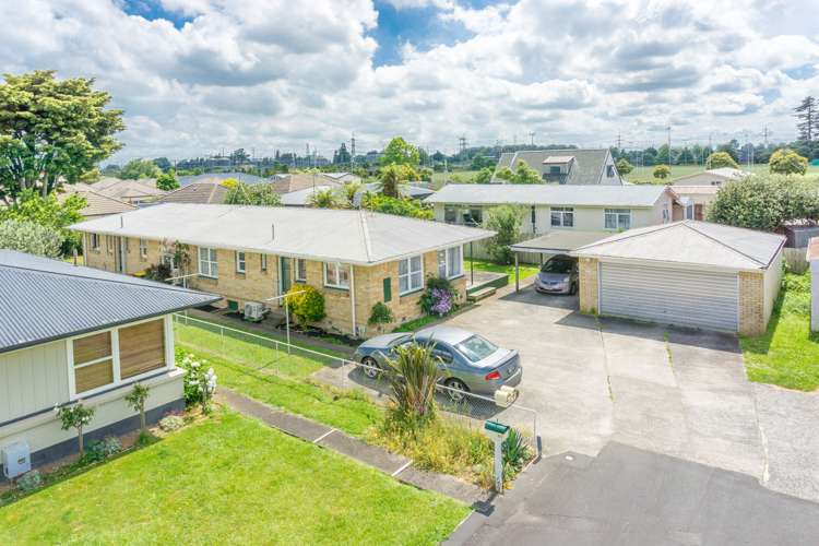 33a Scott Avenue Hamilton East_12