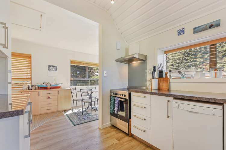 1 Okiwa Place Anakiwa and Surrounds_19