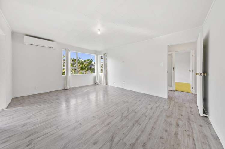 54 Sikkim Crescent Clover Park_5