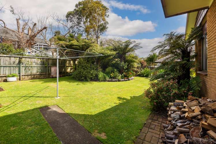 10 Francis Ryan Close Mount Albert_28