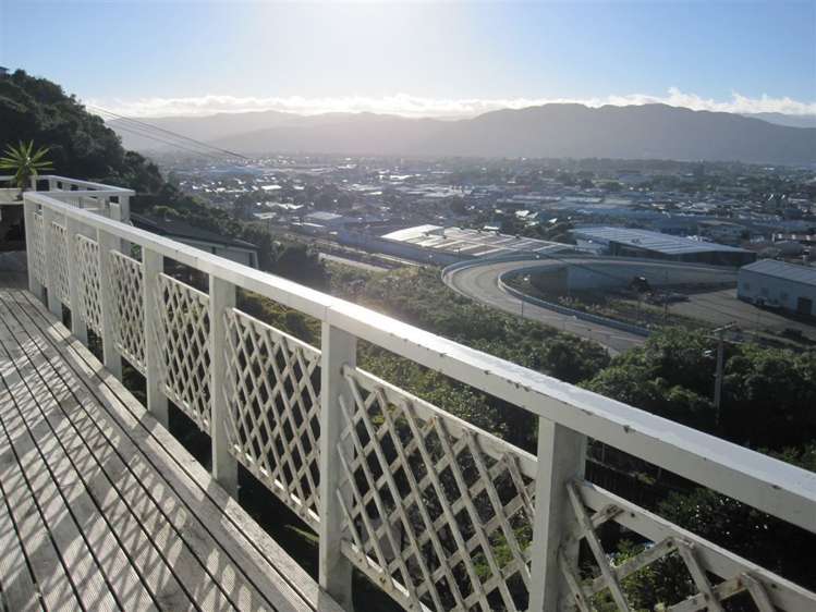 10 Korokoro Road Korokoro_4