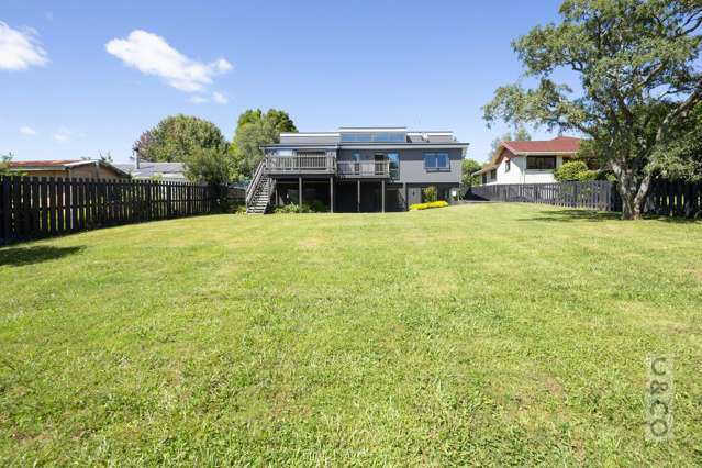 6 Bed Renovated Home + 2 Bed Modern Minor!