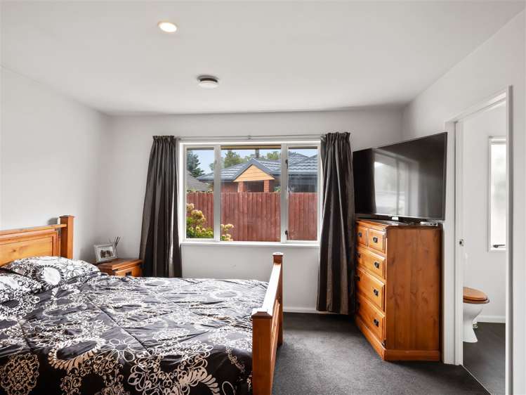 2 Durrell Way Rolleston_7