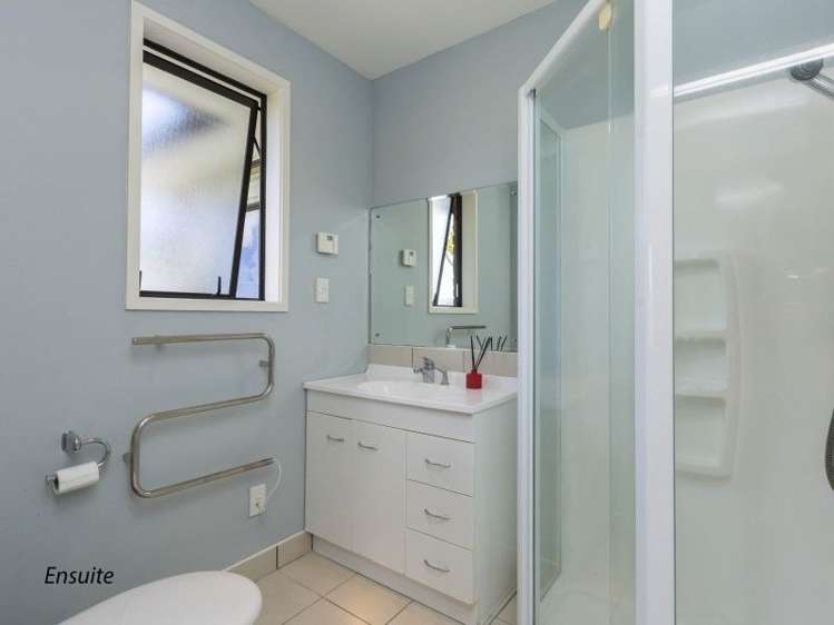 22 Garrett Place Riverstone Terraces_16