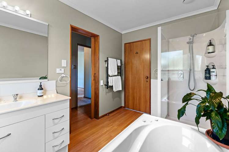 3b Barrett Street Westown_12