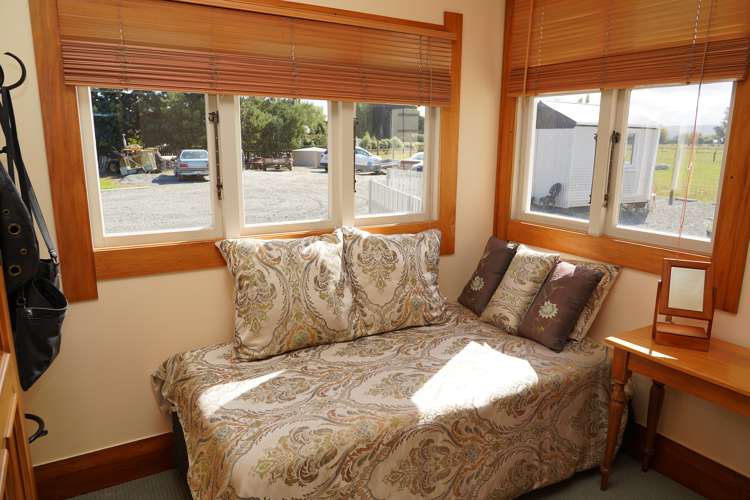 65 Ashton Street Winton Surrounds_9