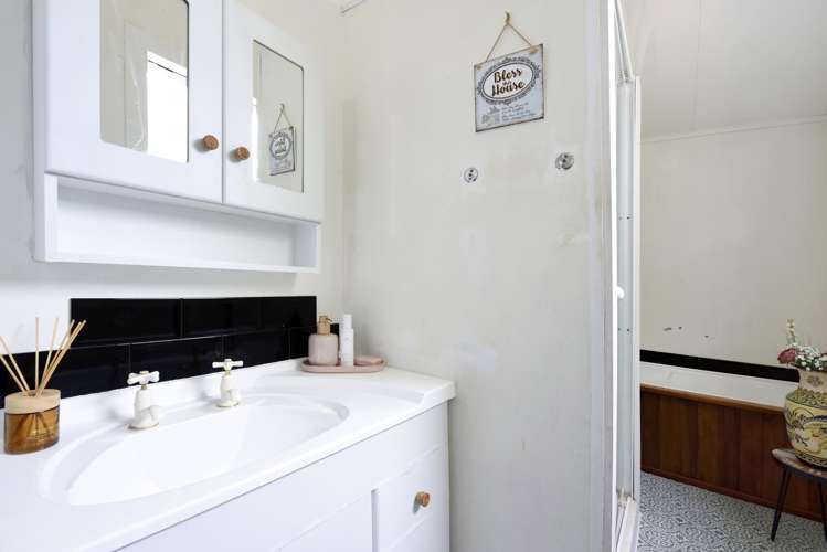 88 Lightband Road Brightwater_13