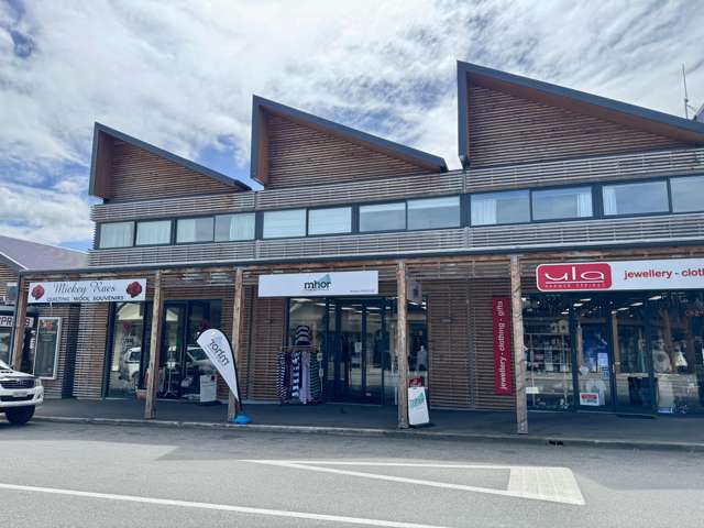 Entry level, fully tenanted and centrally located