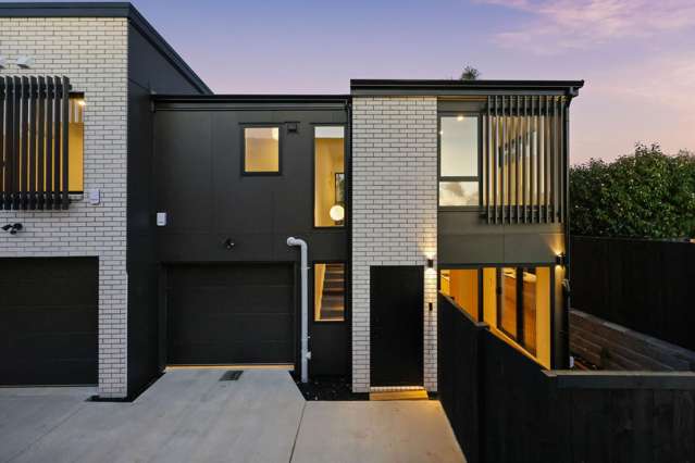 Gem Property in Sunnyhills
