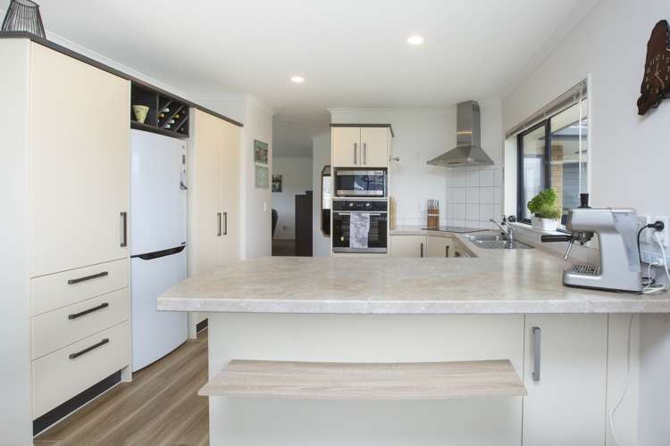 61 Percy Kinsman Crescent Riverstone Terraces_7