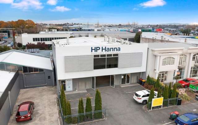 Retail/Office Adjacent to Tower Junction