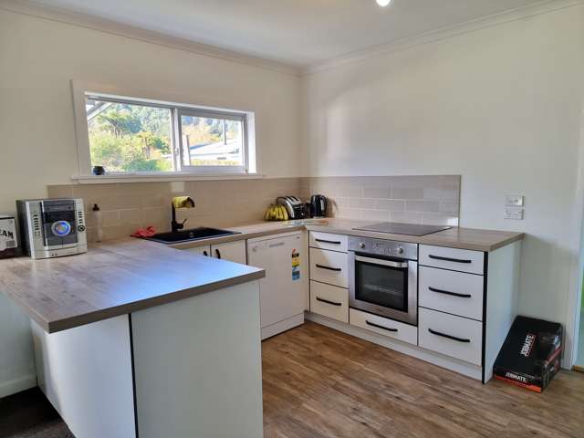 4-6 Ross Street Dunollie_1