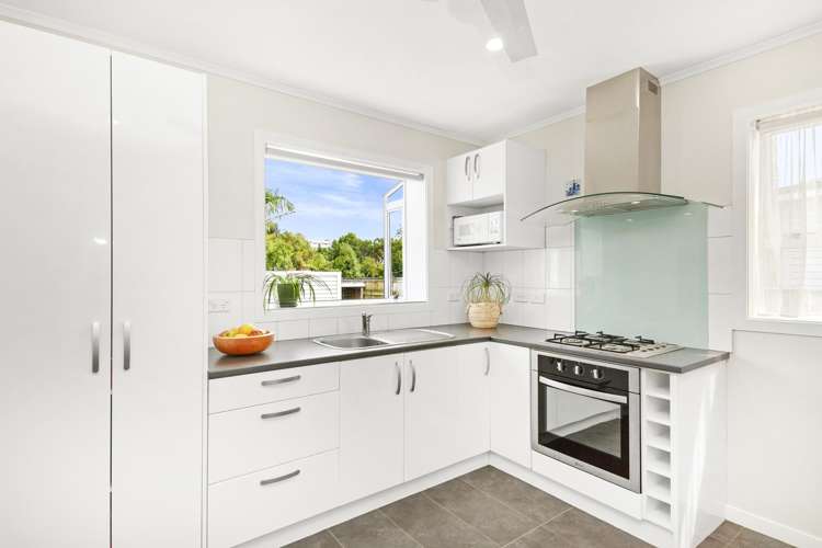 85 Bell Road Waiwhetu_5