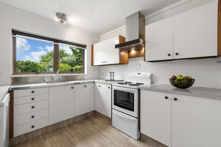 8 Kestrel Crescent Matamata_6