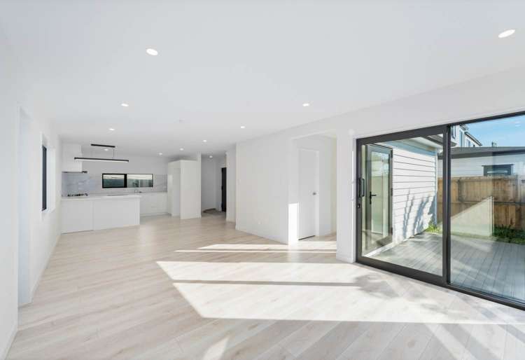 141E Glengarry Road Glen Eden_3