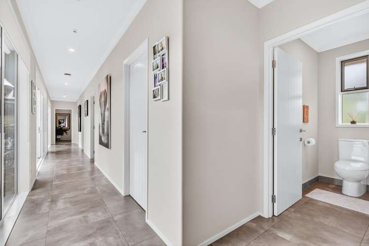 1 Peregrine Place Kinloch_16