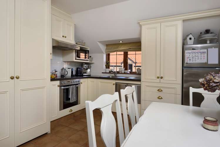 9/7 Quiet Woman Way Monaco_5