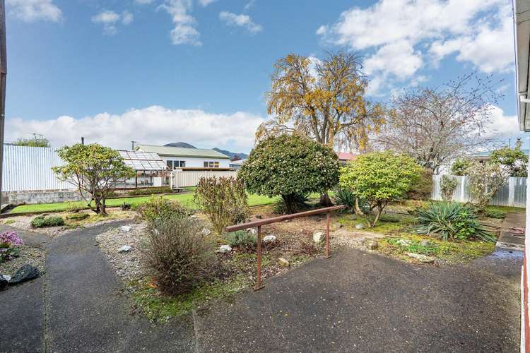 5 Peat Place Mosgiel_14