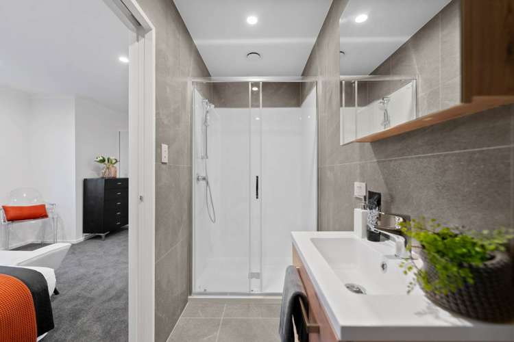 23 Henry Maxwell Way Flat Bush_11