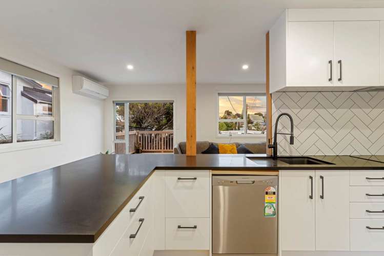 24 Sundown Avenue Manly_6