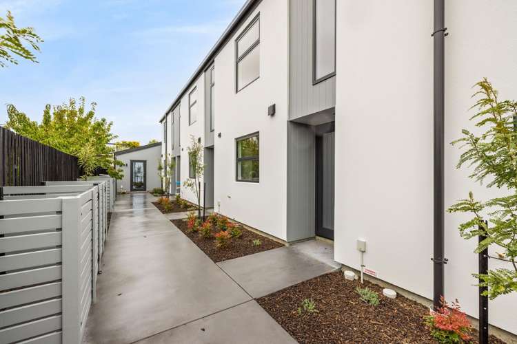 5/106 Wildberry Street Woolston_13