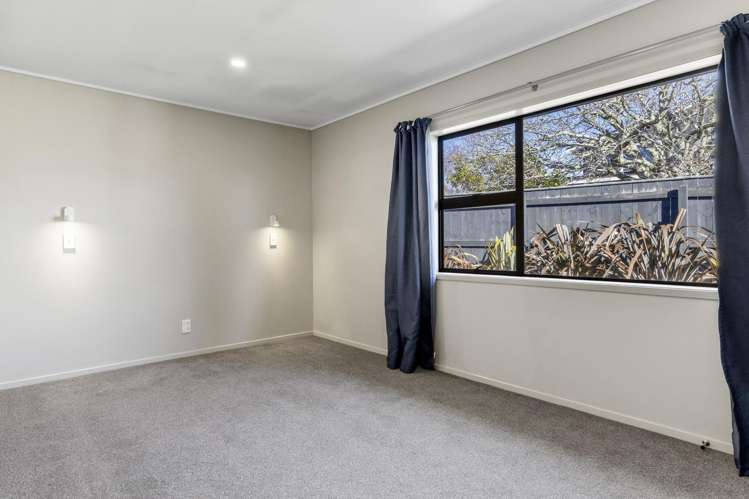 2/7 Kathleen Place Rainbow Point_20