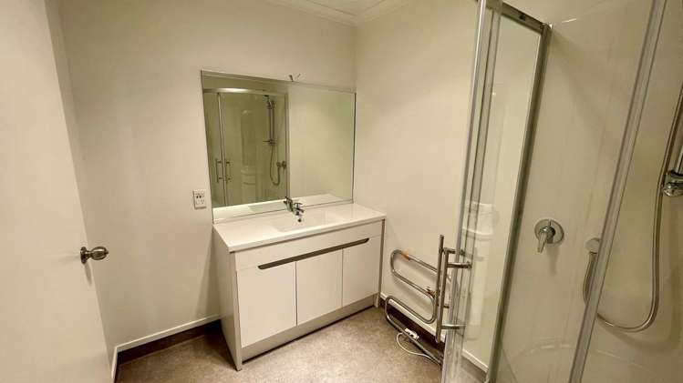 2/920 Victoria Street Hamilton Central_13