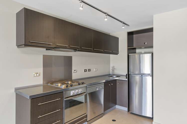 503/20 Hanson Street Mount Cook_2