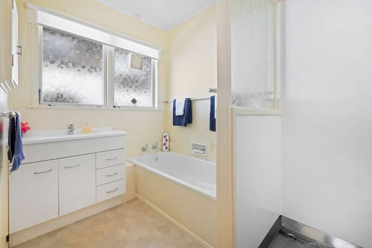 74 Gossamer Drive Pakuranga Heights_11