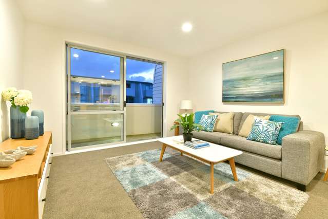 17/3 Riverside Road Orewa_3