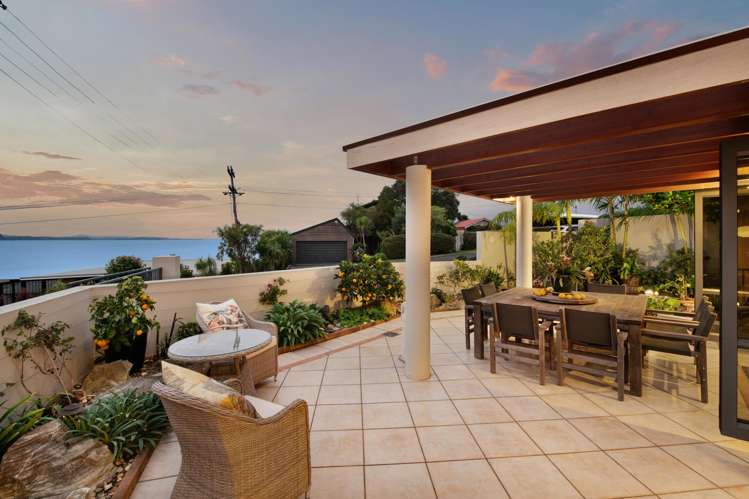 13 Joydon Place Stanmore Bay_10