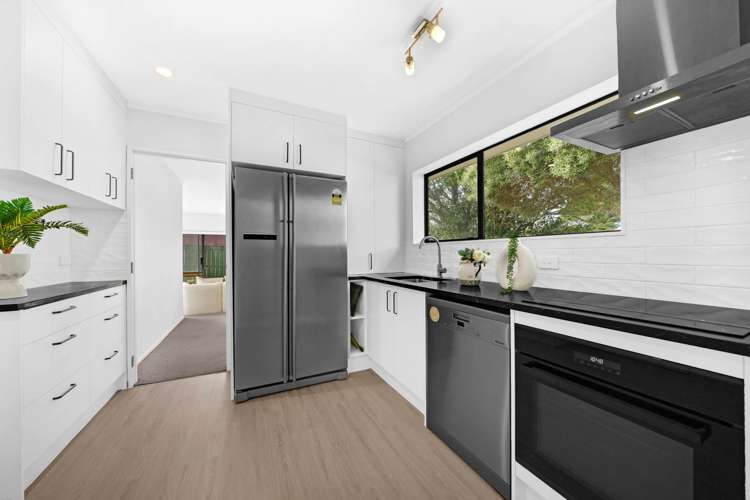 2/29 Vivian Wilson Drive Eastern Beach_7