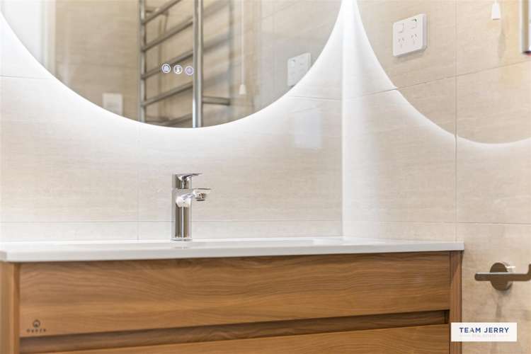 162 Kerepi Street Westgate_23