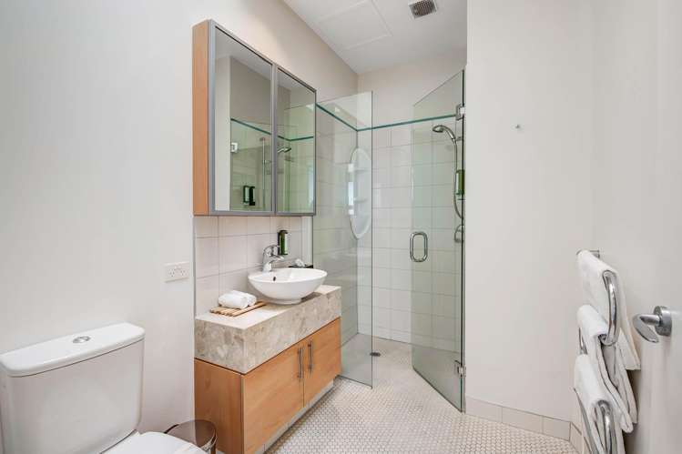 1213/11 Tamariki Avenue Orewa_21