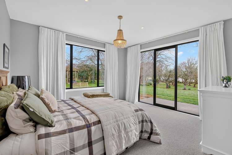 9/239 Lake Ferry Road Martinborough_16