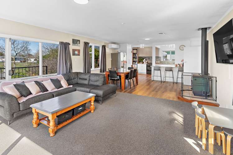 25 Surrey Street Solway_9