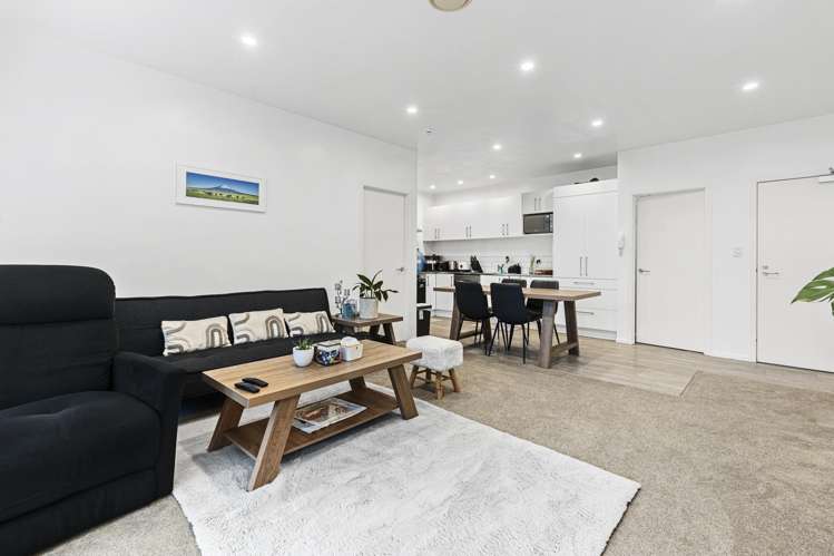 25 Devon Street East New Plymouth Central_11