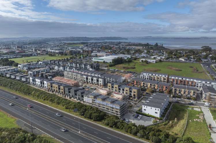 Lot 2/20 Falcon Crescent Hobsonville_41