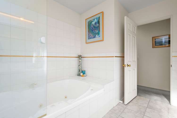 117 Hatea Drive Regent_14