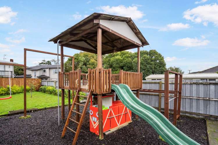 123 Vodanovich Road Te Atatu South_17