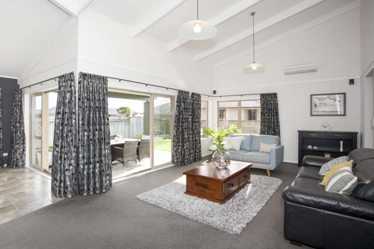 19 Meridian Grove Kelvin Grove_2