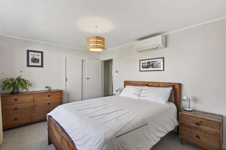 25 Waiwera Place Merrilands_5