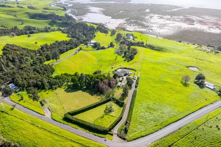 494 Takahiwai Road One Tree Point_27