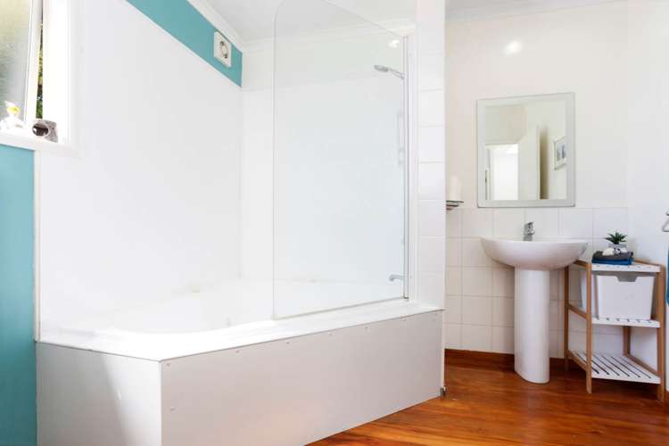 897b East Coast Road Northcross_13