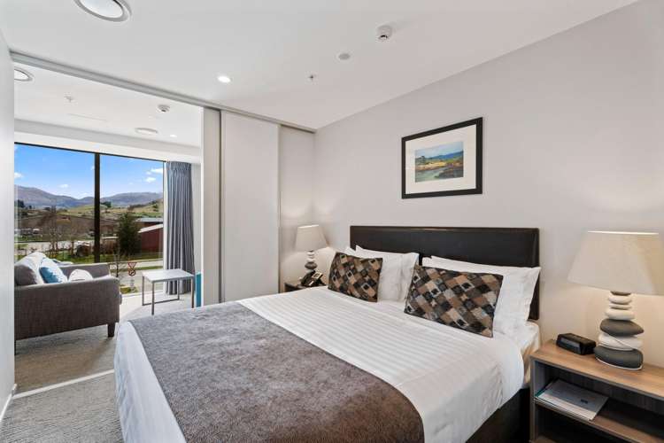 205 & 206/24 Hawthorne Drive Frankton_21