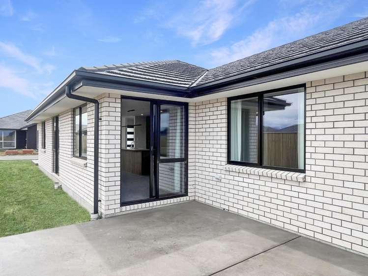 3 Upham Way Amberley_12